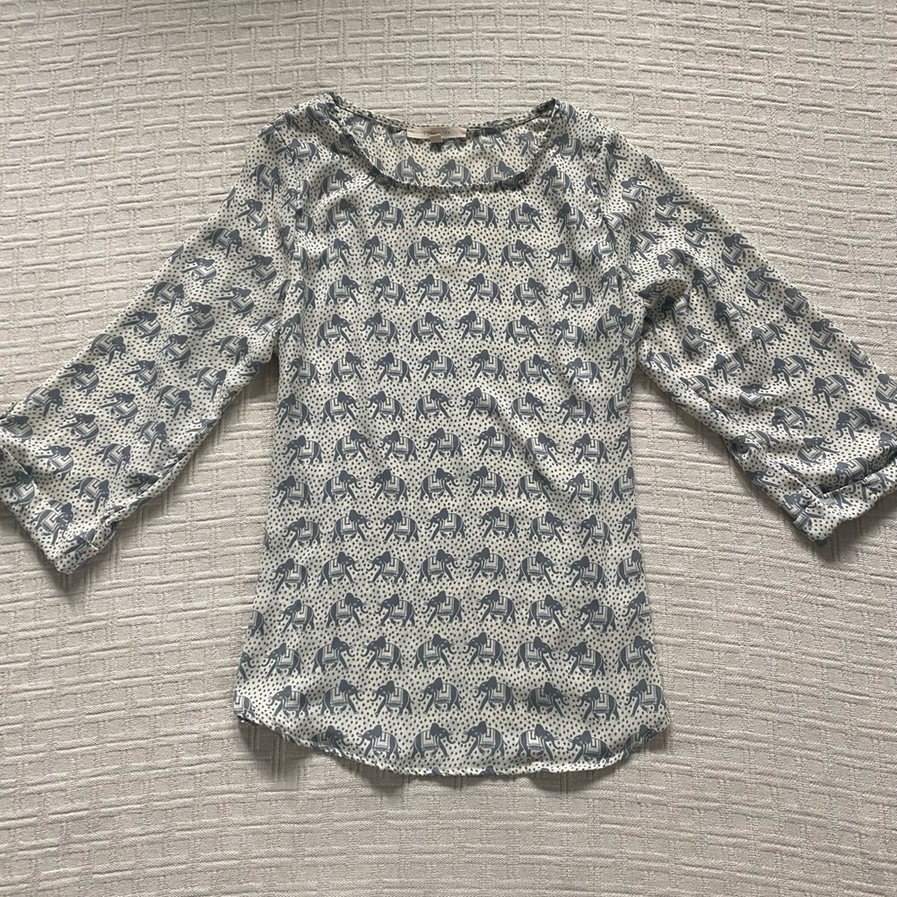 41 Hawthorn elephant print top.